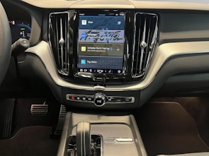 Vehicle image VOLVO XC60 2.0 T6 TE R-Design eAWD