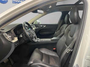 Vehicle image VOLVO XC60 2.0 T8 TE Inscription eAWD