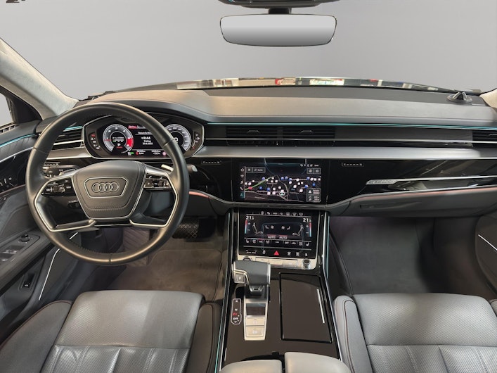 Vehicle image AUDI A8
