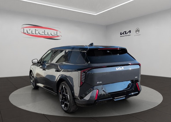 Vehicle image 6 Vehicle image 6