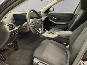 BMW 320d xDrive 48V Touring