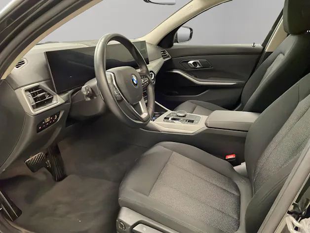 BMW 320d xDrive 48V Touring
