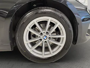 BMW 320d xDrive 48V Touring
