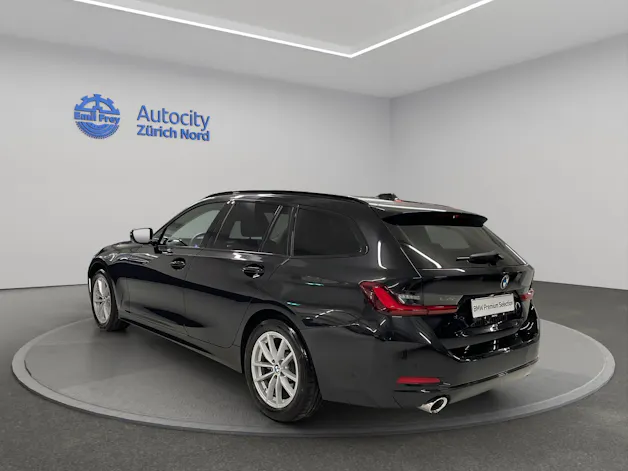 BMW 320d xDrive 48V Touring