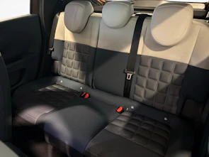 Fahrzeugbild FIAT Grande Panda 1.2 Hybrid La Prima