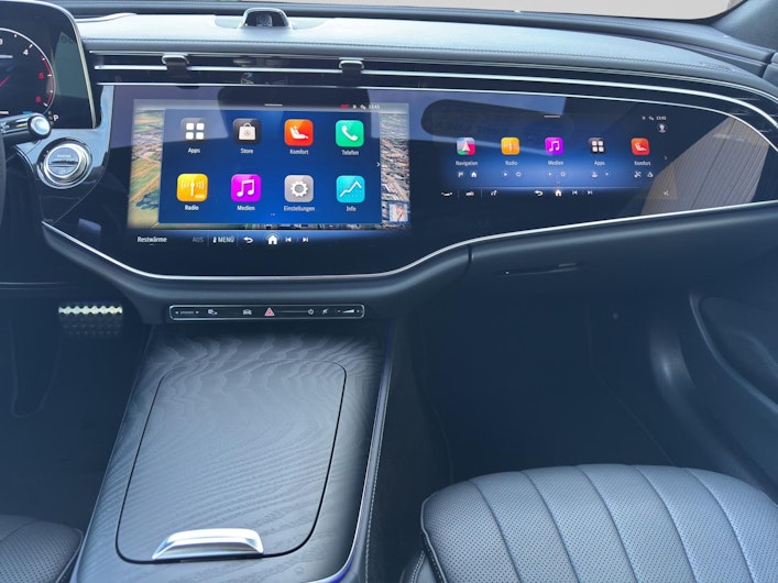 Vehicle image MERCEDES-BENZ E 220