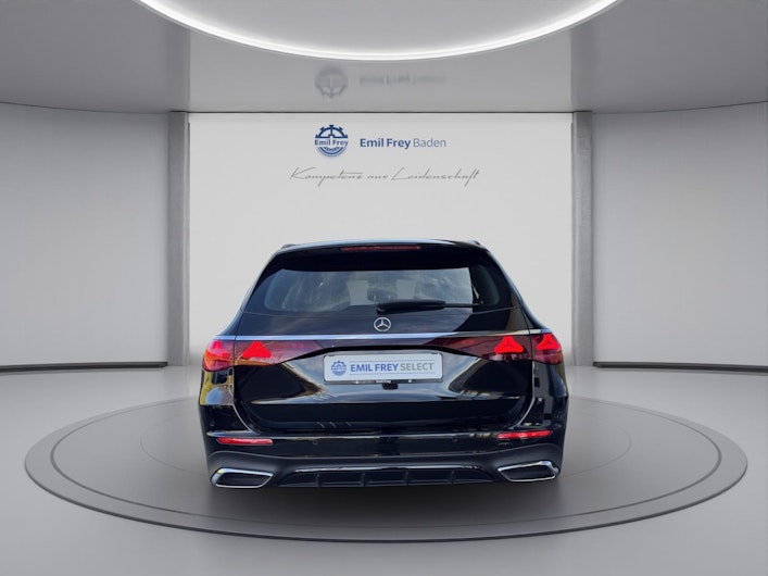 Vehicle image MERCEDES-BENZ E 220