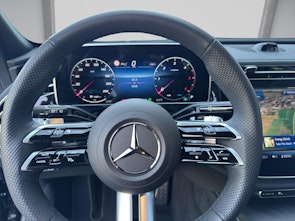 Vehicle image MERCEDES-BENZ E 220 d AMG Line 4matic Kombi