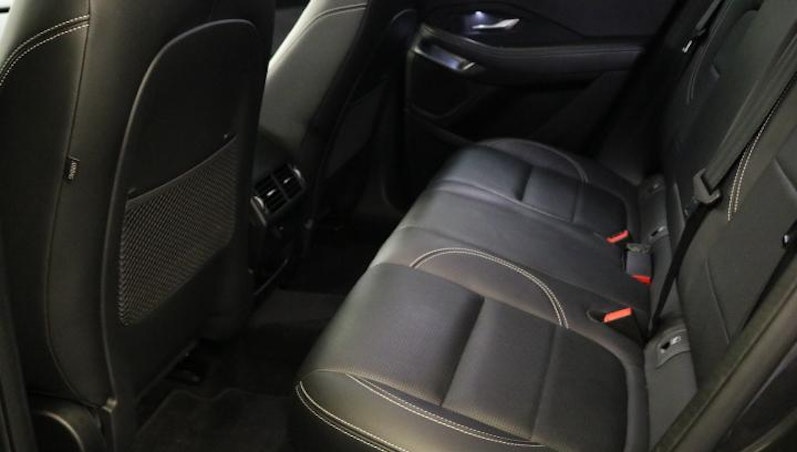 Vehicle image JAGUAR E-PACE