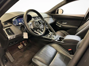 https://vehicle.imgix.net/4098325/f7e61d9e-6349-49c3-a37d-1b10a64c7853.jpg