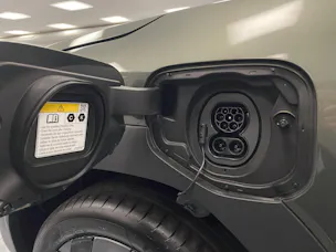 Suzuki e Vitara Compact Top