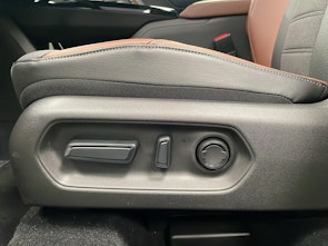 Vehicle image SUZUKI e Vitara Compact Top