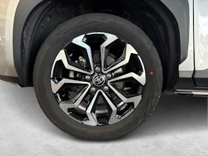 https://vehicle.imgix.net/4098330/8294d7a6-951f-4300-8dfa-526ede48ac43.jpg