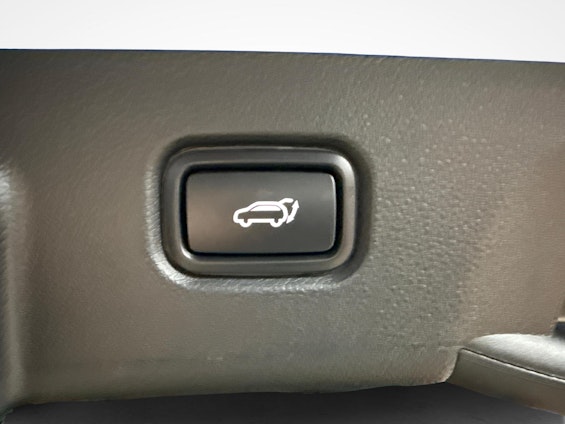 Vehicle image 12 Vehicle image 12