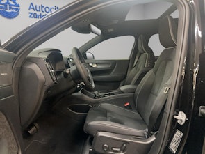 Vehicle image VOLVO XC40 1.5 T5 PiH Ultimate Dark