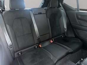 Vehicle image VOLVO XC40 1.5 T5 PiH Ultimate Dark