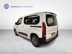 https://vehicle.imgix.net/4098352/30fca5fb-90ee-4da7-b4cd-4fda7f736f08.jpg