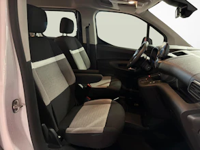 https://vehicle.imgix.net/4098352/80519a23-7283-4062-8be0-7b2f1dd0dd75.jpg