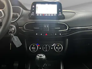 Fiat Tipo 1.6 MultiJet Cross