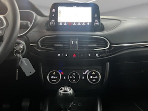 Vehicle image FIAT Tipo 1.6 MultiJet Cross