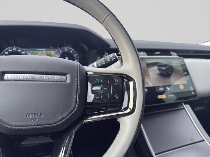 Vehicle image LAND ROVER RANGE ROVER VELAR