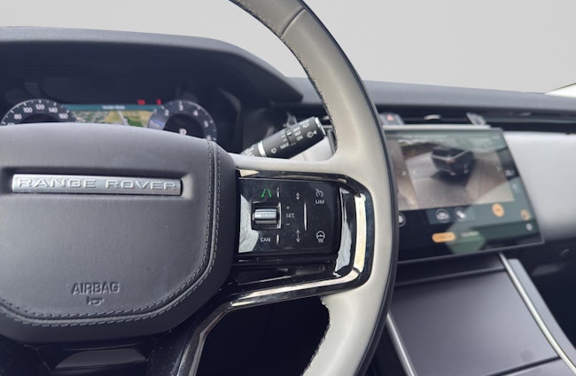 Vehicle image 18 Vehicle image 18