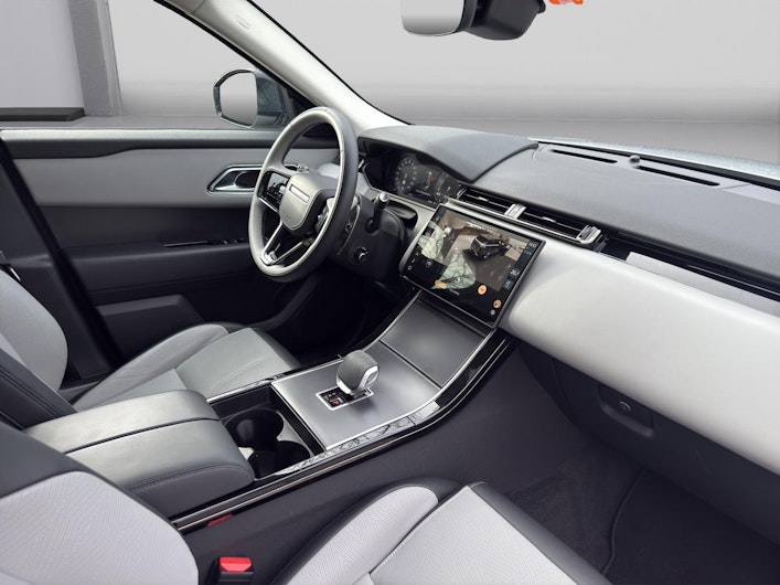 Vehicle image LAND ROVER RANGE ROVER VELAR