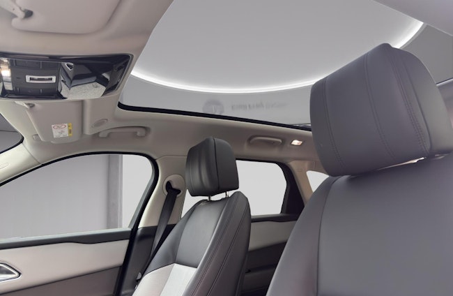 Vehicle image 16 Vehicle image 16