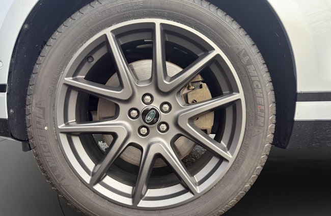 Vehicle image 15 Vehicle image 15