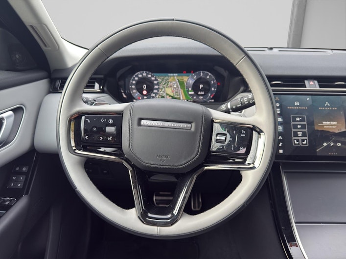 Vehicle image LAND ROVER RANGE ROVER VELAR