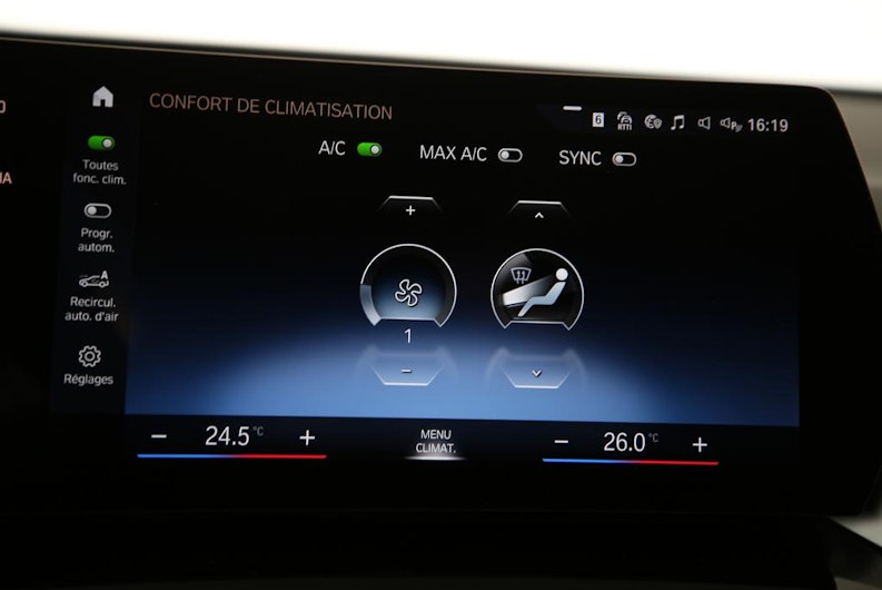 Vehicle image BMW X1