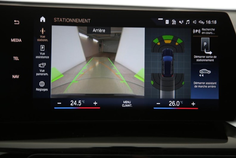 Vehicle image BMW X1