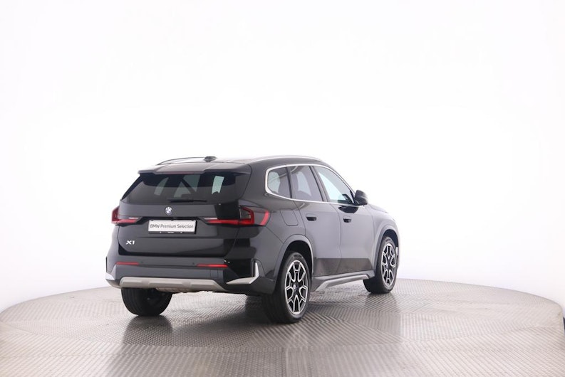 Vehicle image BMW X1