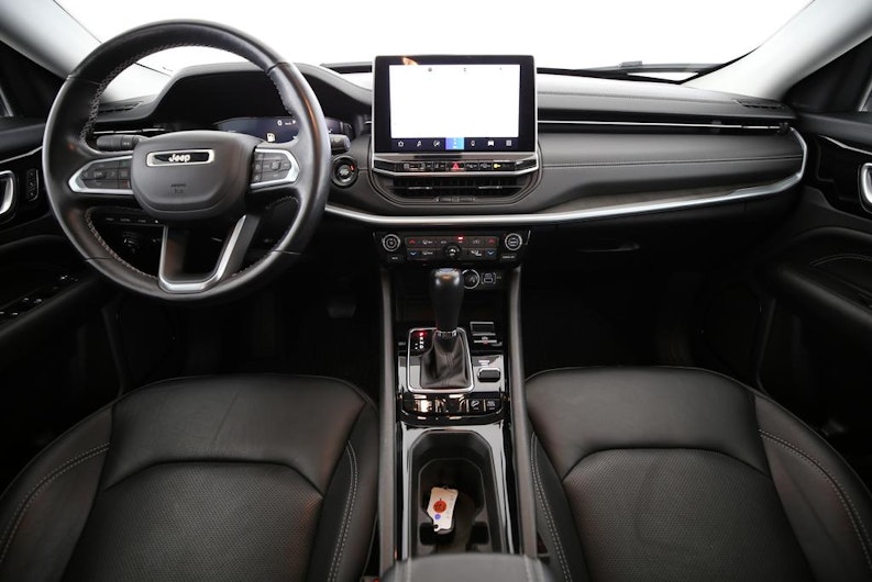 Vehicle image JEEP COMPASS