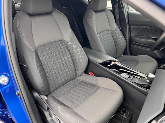 Vehicle image 13 Vehicle image 13