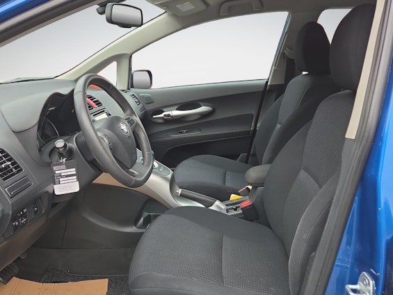 Vehicle image 8 Vehicle image 8