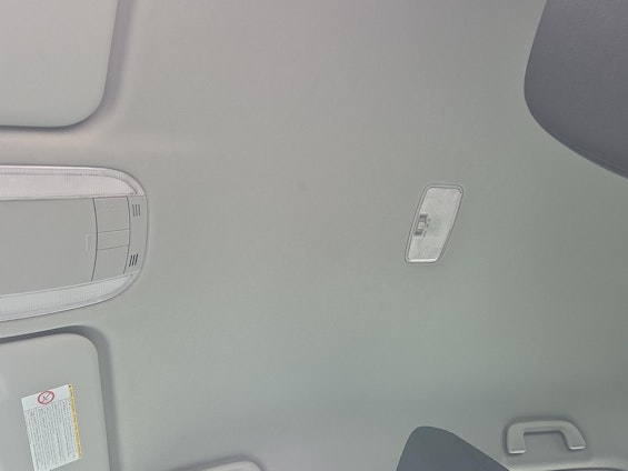 Vehicle image 19 Vehicle image 19