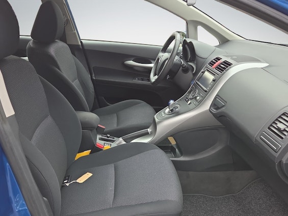 Vehicle image 15 Vehicle image 15