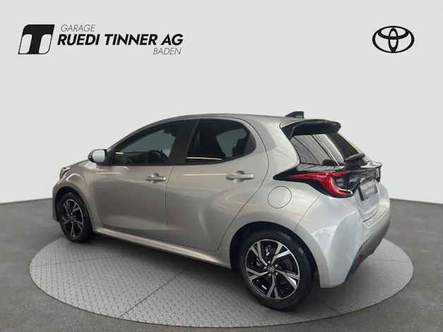 Toyota Yaris 1.5 VVT-i HSD Trend