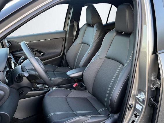 Vehicle image 14 Vehicle image 14