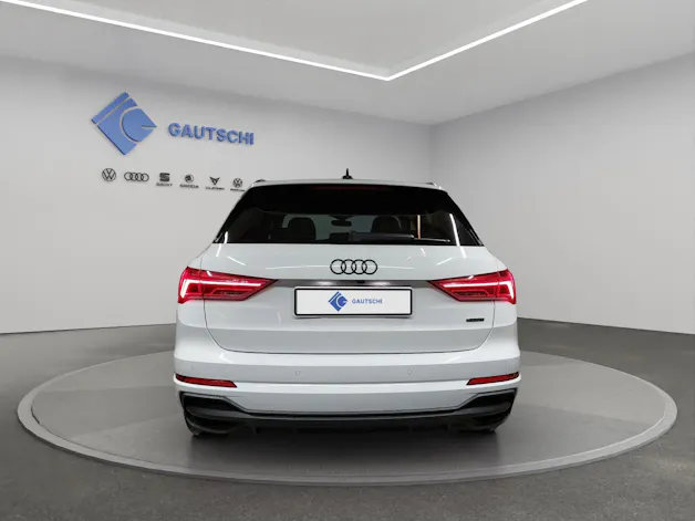 Audi Q3 35 TDI S line quattro S-tronic