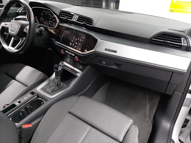 Audi Q3 35 TDI S line quattro S-tronic