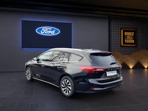 FORD Focus Kombi 1.0i EcoBoost Hybrid 155 PS Titanium X AUTOMAT