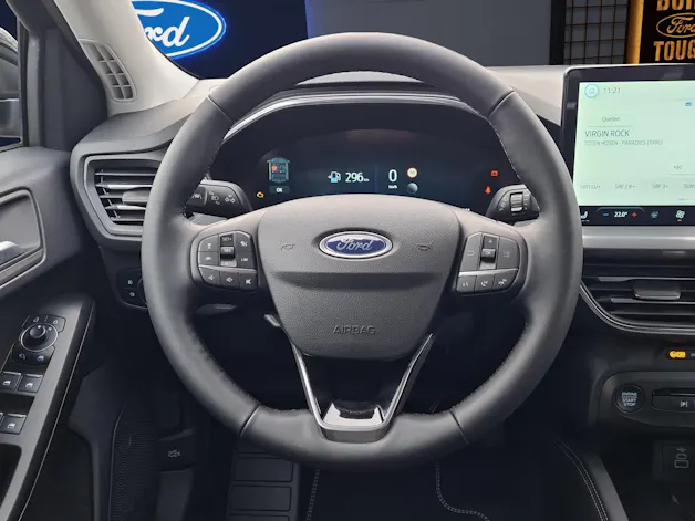 FORD Focus Kombi 1.0i EcoBoost Hybrid 155 PS Titanium X AUTOMAT