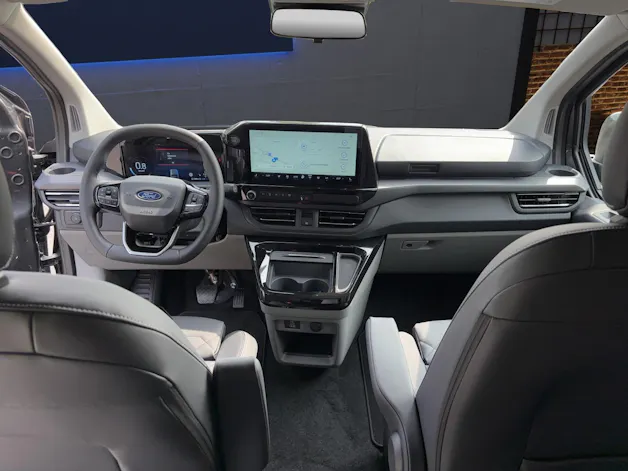 Ford Tourneo Custom Bus 320 L1 2.0 EcoBlue 170 PS Titanium X AUTOMAT 4x4