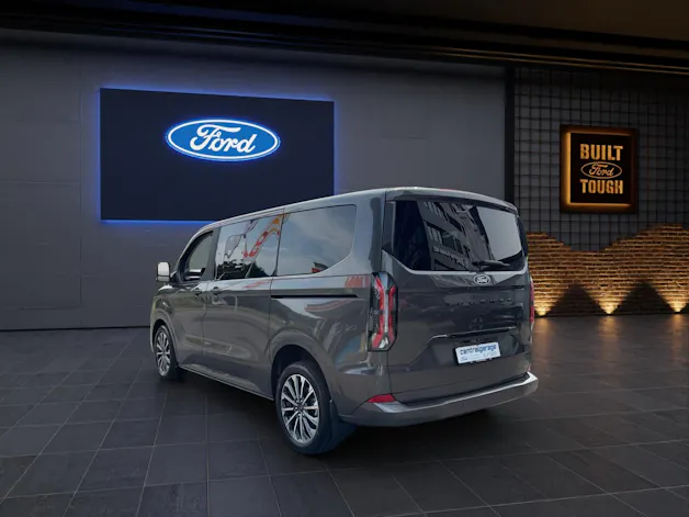 Ford Tourneo Custom Bus 320 L1 2.0 EcoBlue 170 PS Titanium X AUTOMAT 4x4