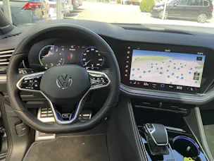 VW Touareg 3.0 TSI eHYBRID 462 PS 4MOTION R *** SILIZIUMGRAU MATT & 5 JAHRE VW WERSGARANTIE ***