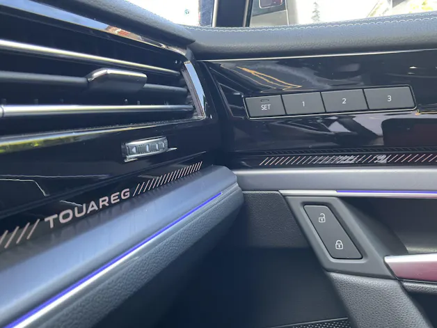 VW Touareg 3.0 TSI eHYBRID 462 PS 4MOTION R *** SILIZIUMGRAU MATT & 5 JAHRE VW WERSGARANTIE ***