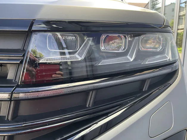 VW Touareg 3.0 TSI eHYBRID 462 PS 4MOTION R *** SILIZIUMGRAU MATT & 5 JAHRE VW WERSGARANTIE ***