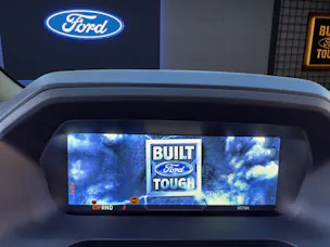 Ford F-Pickup F-150 LIGHTNING STANDARD RANGE BATTERY SUPER-CREW LARIAT Launch Edition 4x4